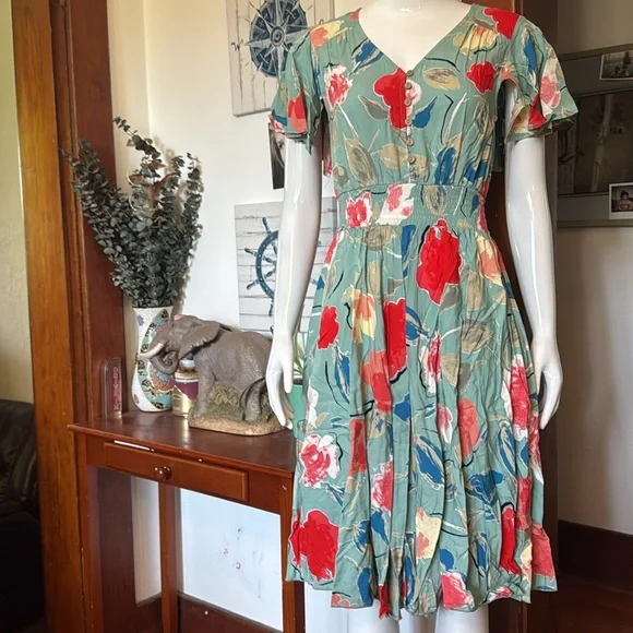 NWT papillon size XS unique no armpit Floral Green Dress - Picture 2 of 6
